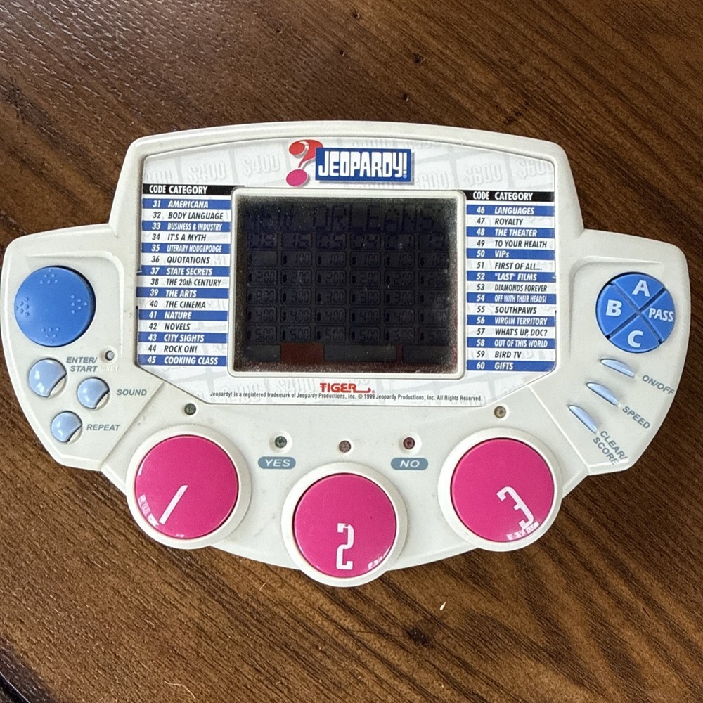 Vintage 1999 Tiger Electronics Deluxe Edition Jeopardy Handheld Game Tested‎